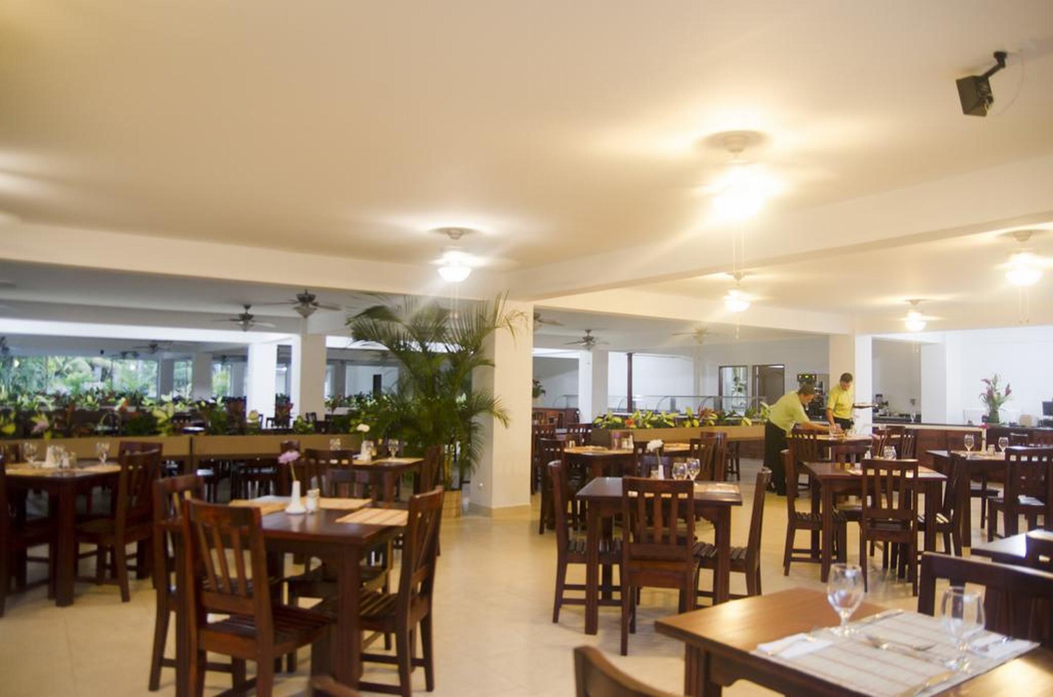 Hotel Arenas En Punta Leona Las Agujas Kültér fotó