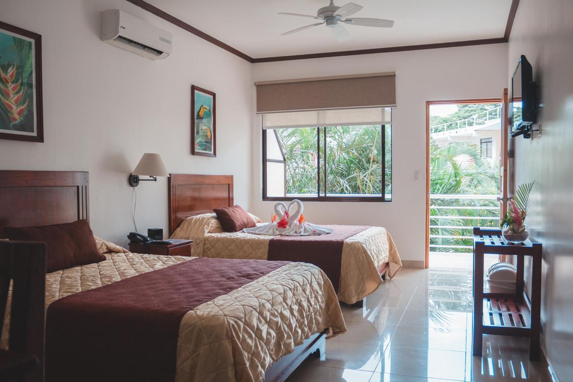 Hotel Arenas En Punta Leona Las Agujas Kültér fotó