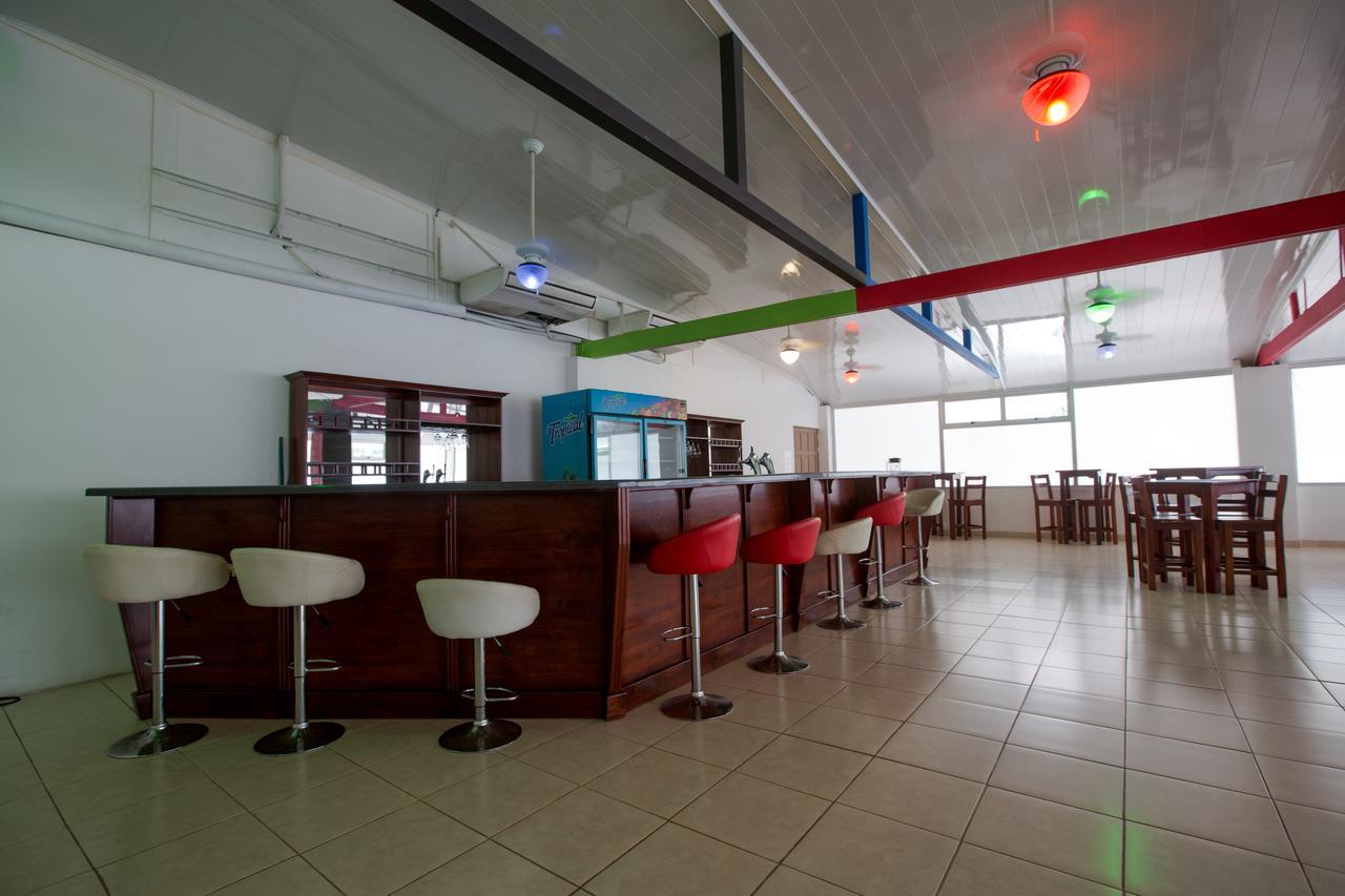 Hotel Arenas En Punta Leona Las Agujas Kültér fotó