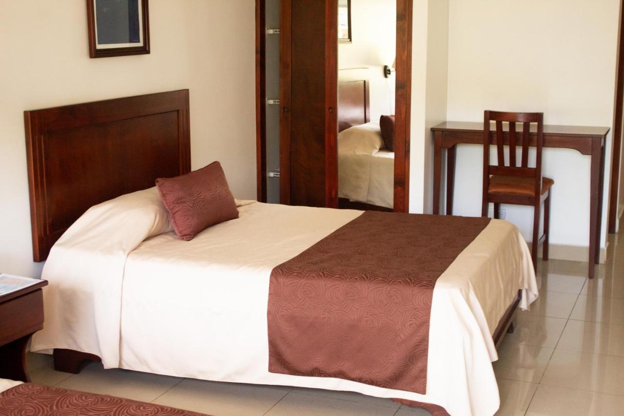 Hotel Arenas En Punta Leona Las Agujas Kültér fotó